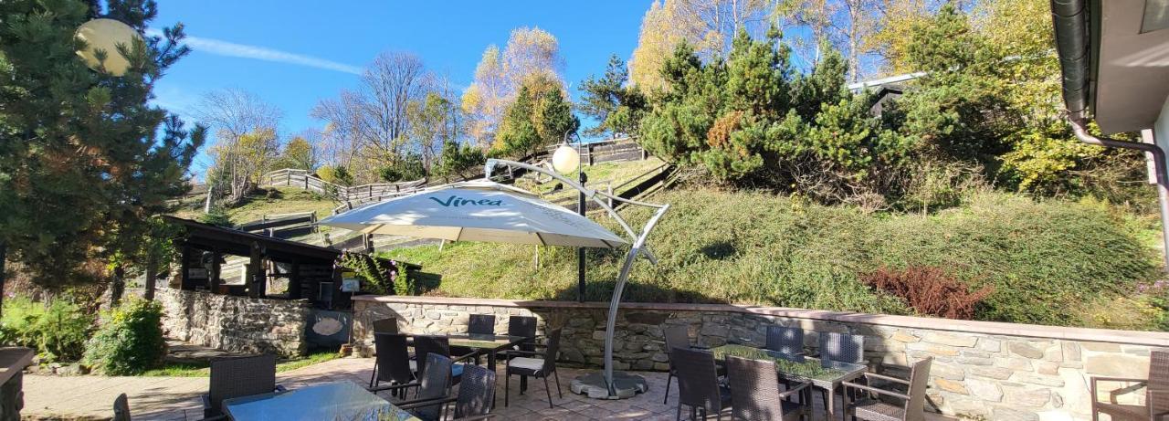 Hotel Zlaty Potok Nicov  المظهر الخارجي الصورة